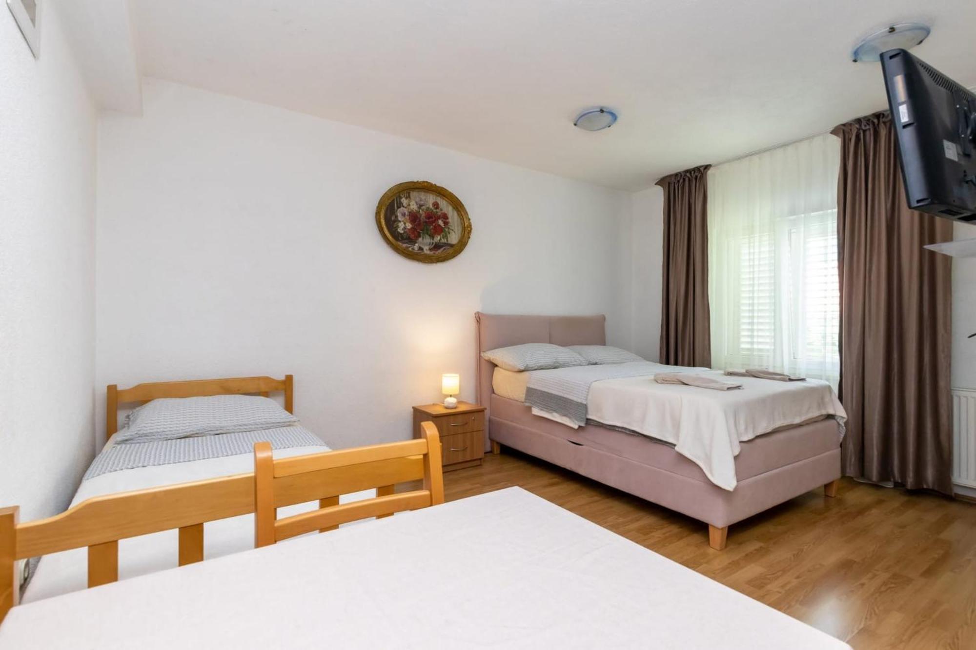 Apartments Dino Kaštela Zewnętrze zdjęcie