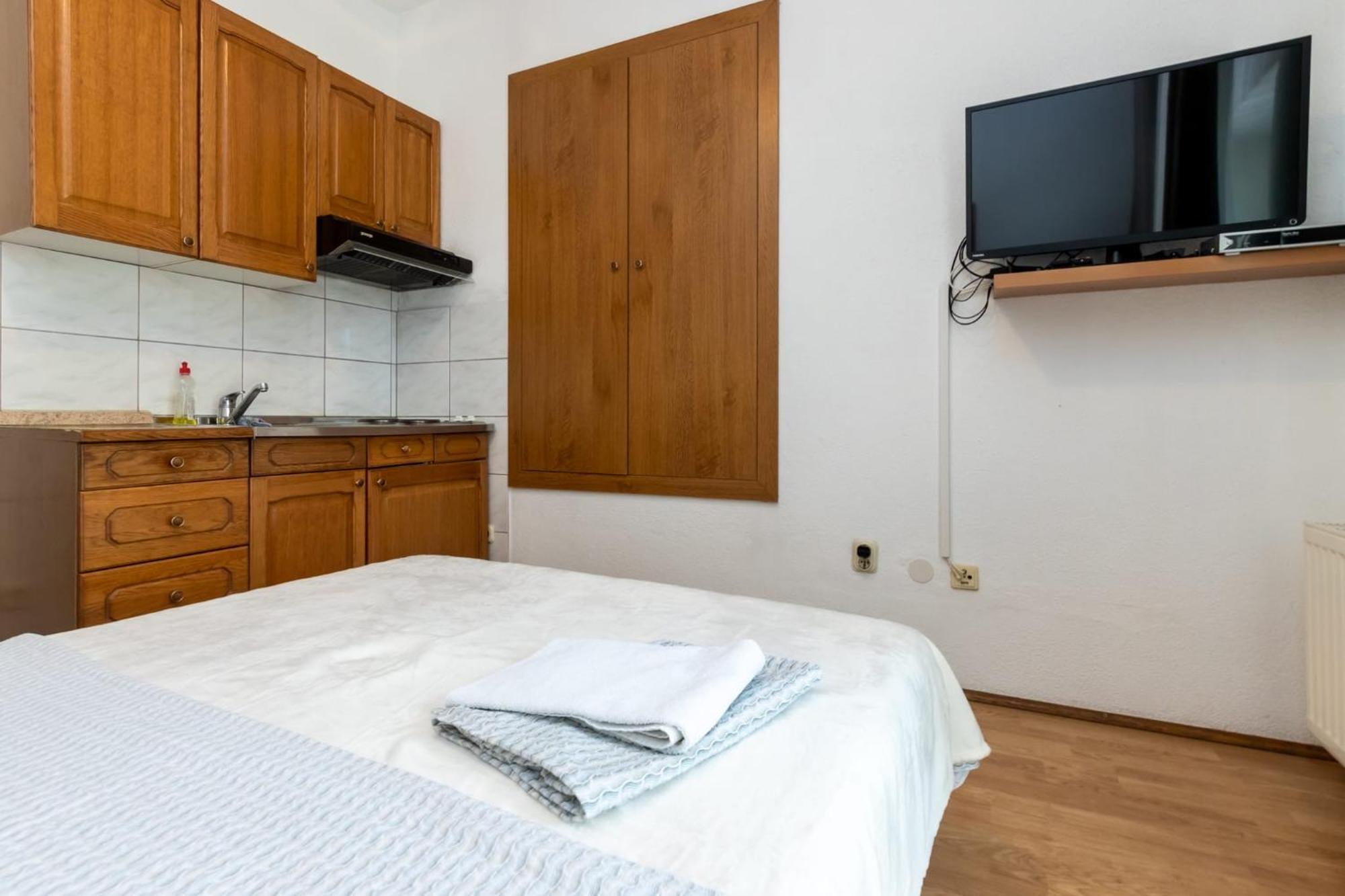 Apartments Dino Kaštela Zewnętrze zdjęcie