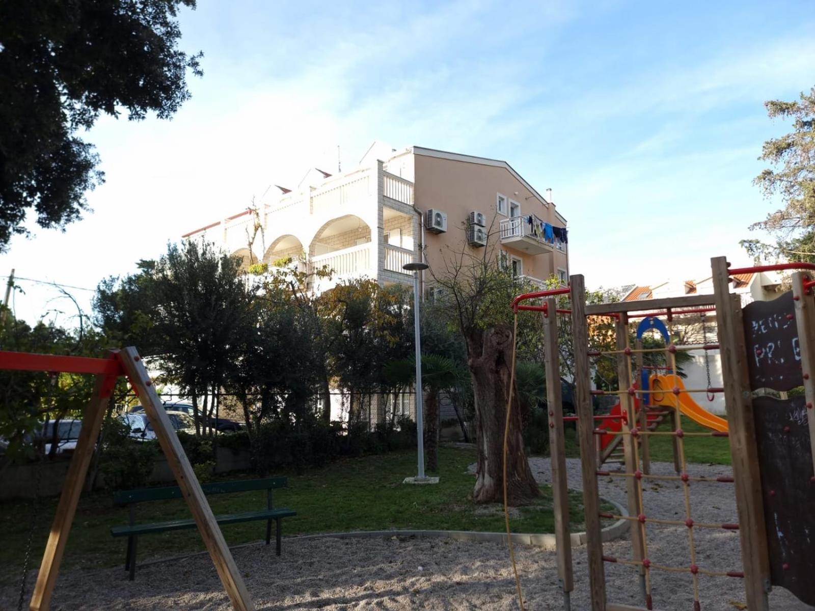 Apartments Dino Kaštela Zewnętrze zdjęcie