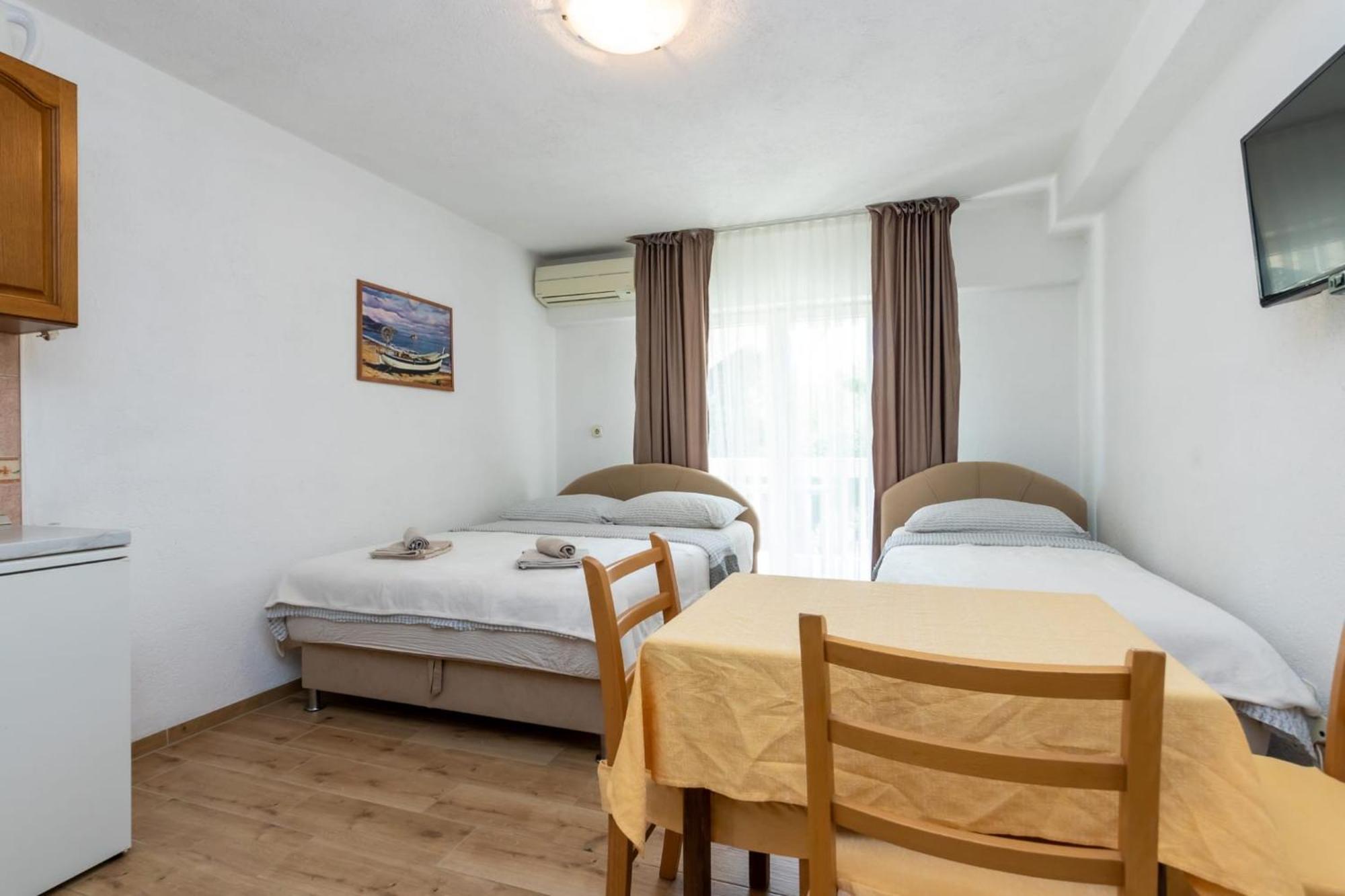 Apartments Dino Kaštela Zewnętrze zdjęcie